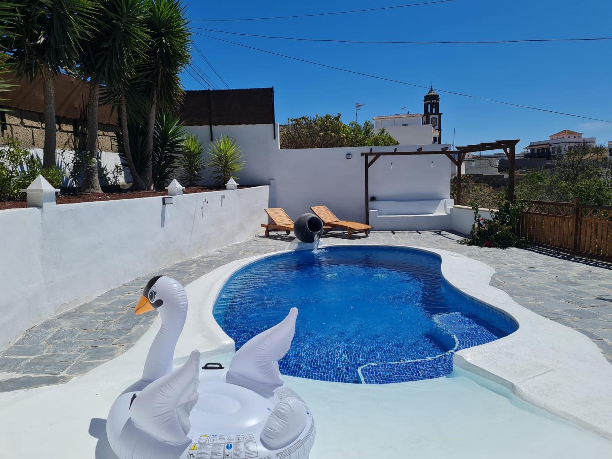 Hébergement de vacances Casa Bernarda With Heated Pool *